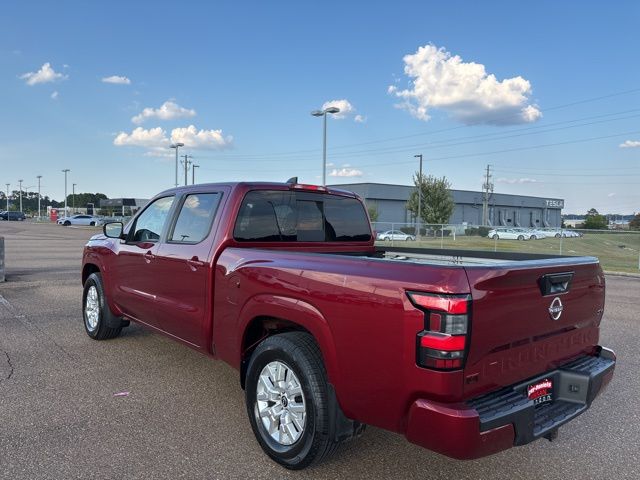 2024 Nissan Frontier SV photo 2