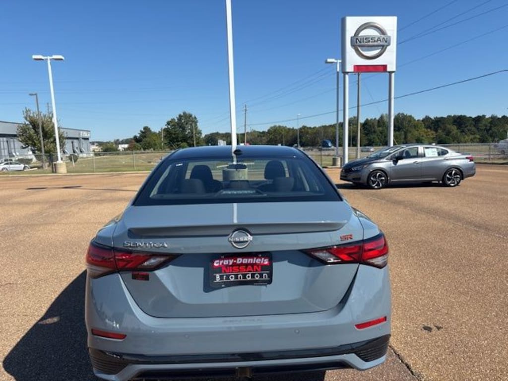 New 2025 Nissan Sentra SR Car