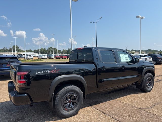 2025 Nissan Frontier PRO-4X photo 4