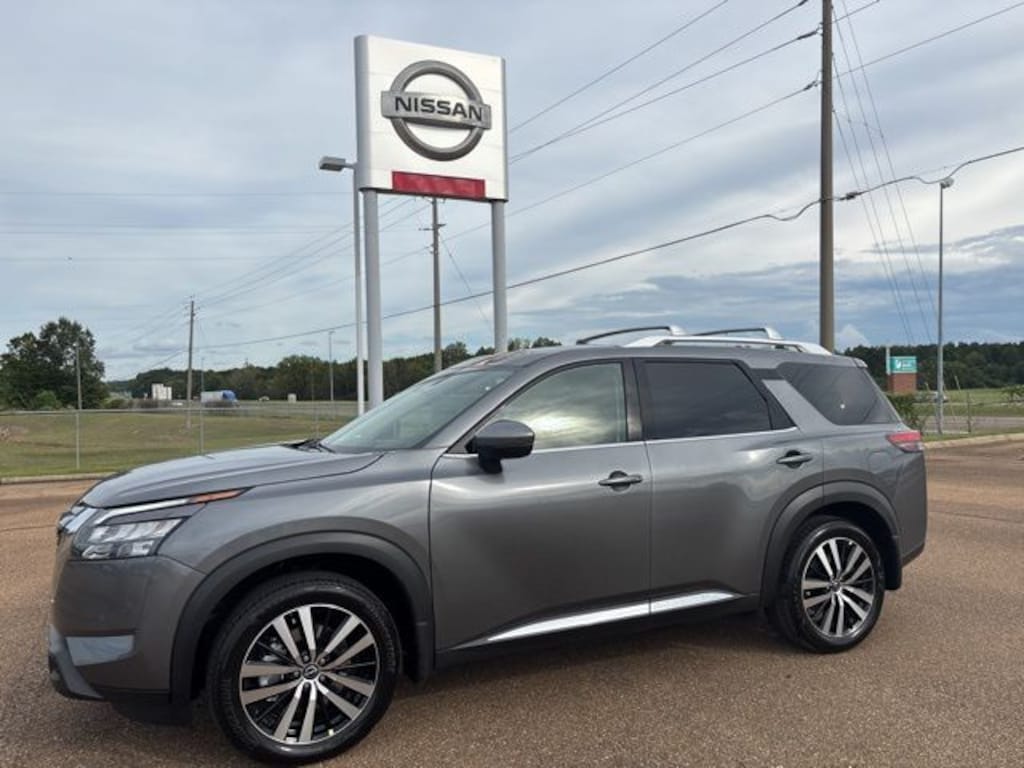 New 2025 Nissan Pathfinder Platinum SUV