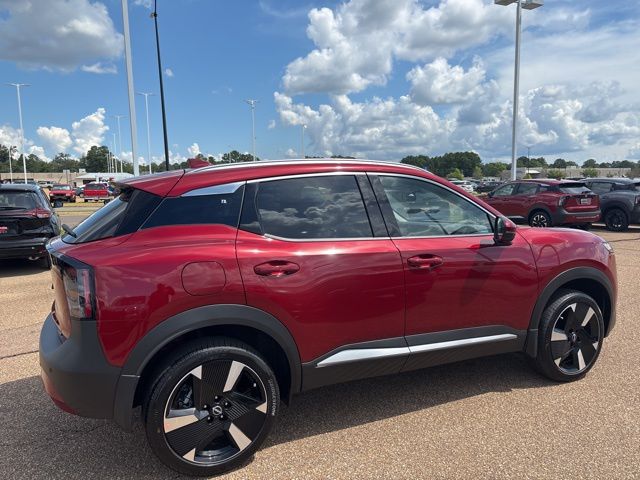 2025 Nissan Kicks SR photo 3