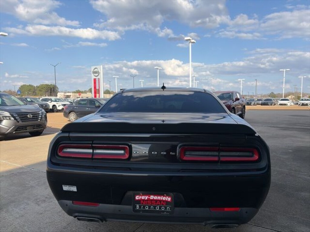 Used 2018 Dodge Challenger R/T Coupe