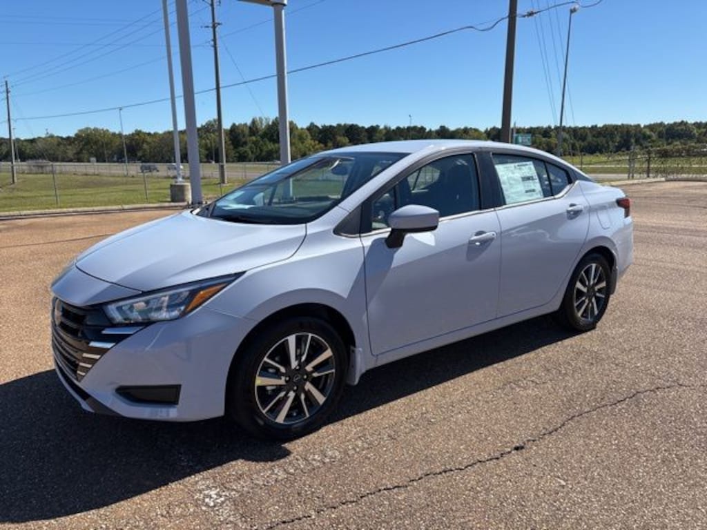 New 2025 Nissan Versa SV Car
