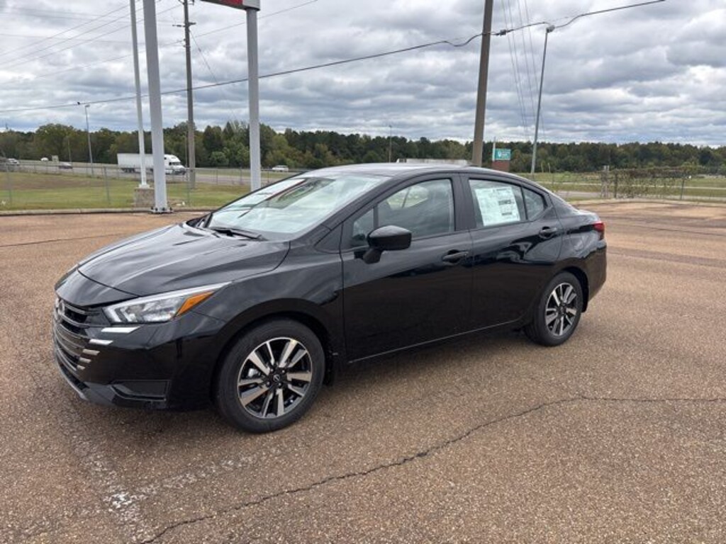New 2025 Nissan Versa SV Car