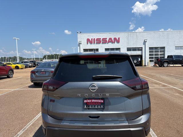 2026 Nissan Rogue SV photo 2