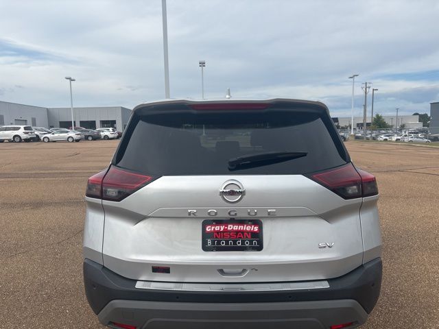 2023 Nissan Rogue SV photo 3