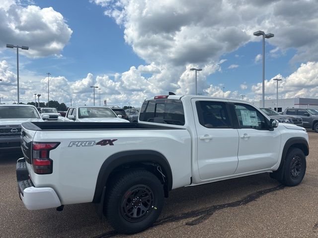 2025 Nissan Frontier PRO-4X photo 4