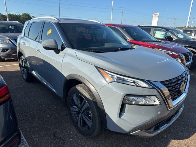 2023 Nissan Rogue SL photo 2