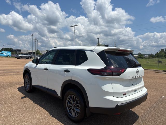 2026 Nissan Rogue S photo 2