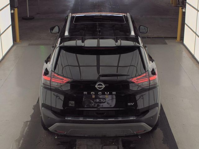 2022 Nissan Rogue SV photo 3