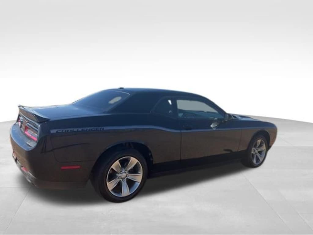 Used 2021 Dodge Challenger SXT Coupe