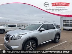 2025 Nissan Pathfinder Platinum SUV