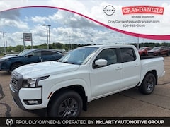 2025 Nissan Frontier Crew Cab SV Truck