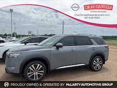 2025 Nissan Pathfinder Platinum SUV