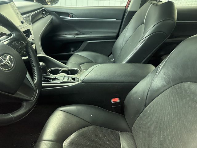 2021 Toyota Camry XSE photo 4