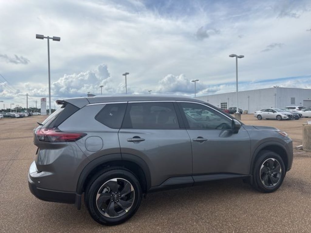 New 2026 Nissan Rogue SV Crossover