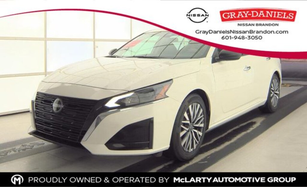 Used 2025 Nissan Altima SV Sedan