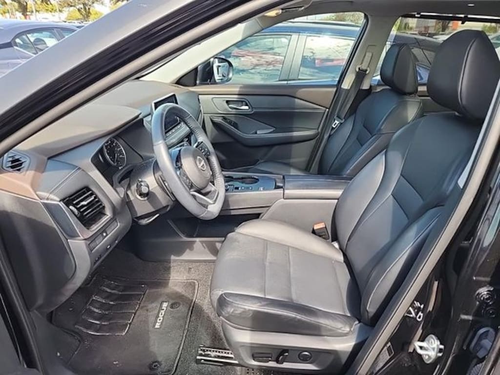 Used 2023 Nissan Rogue SV SUV