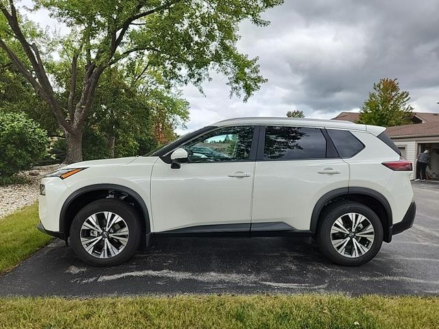 2023 Nissan Rogue SV photo 4