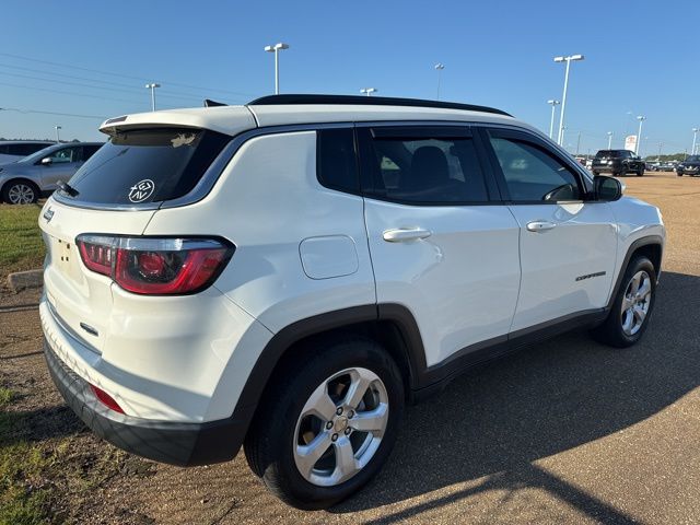 2020 Jeep Compass Latitude photo 3