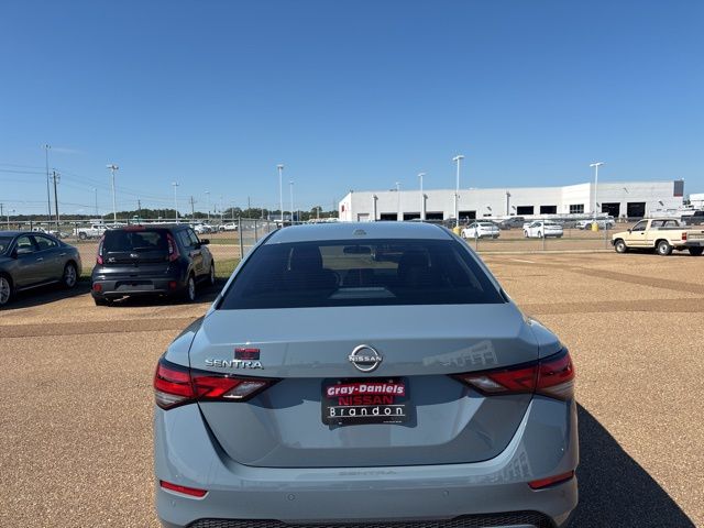 2025 Nissan Sentra SV photo 3