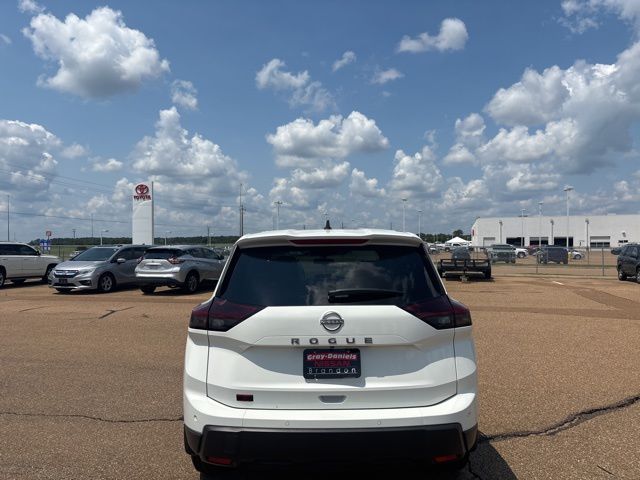 2026 Nissan Rogue S photo 3