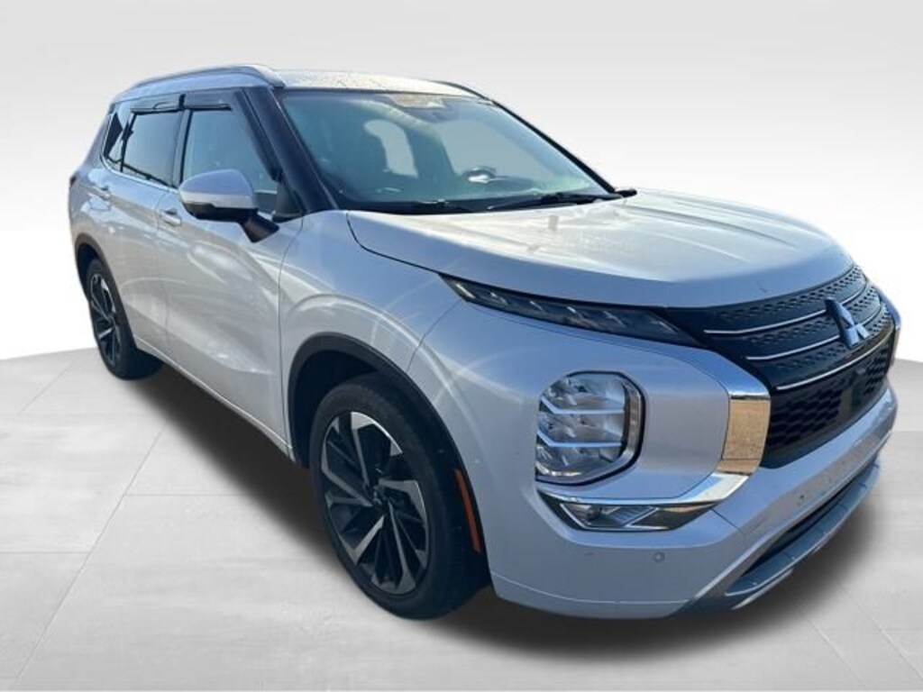 Used 2023 Mitsubishi Outlander SEL SUV