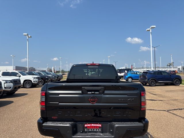 2025 Nissan Frontier PRO-4X photo 3