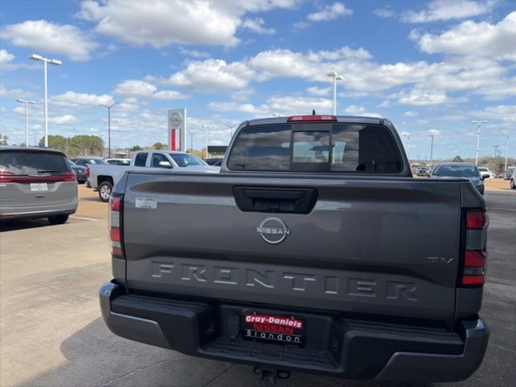 Used 2022 Nissan Frontier SV Truck Crew Cab