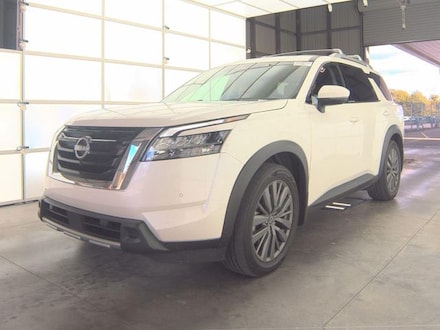 2024 Nissan Pathfinder SL SUV
