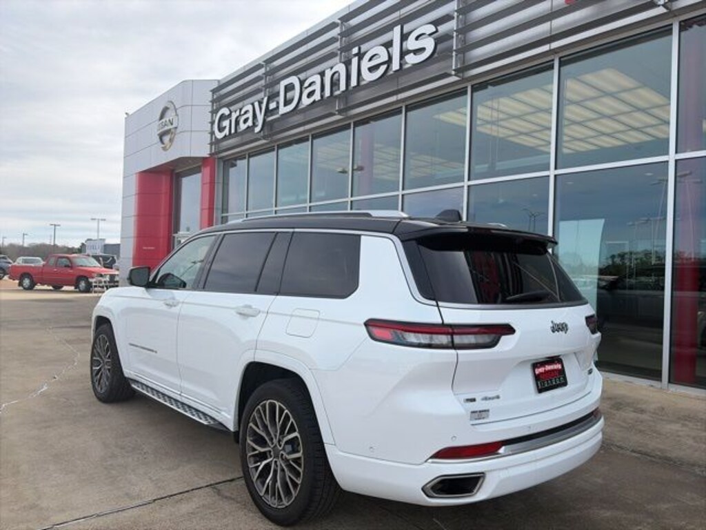 Used 2022 Jeep New Grand Cherokee Summit SUV