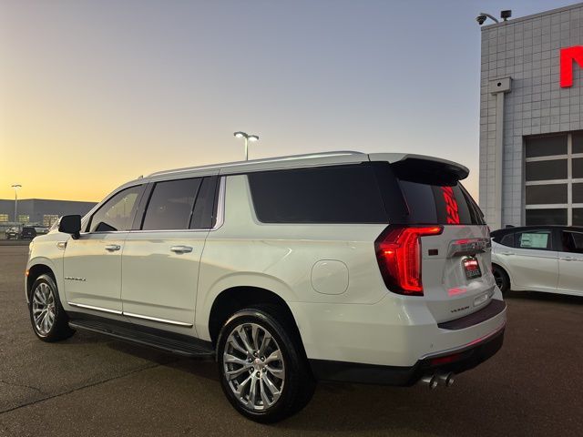 2023 Gmc Yukon XL Denali photo 2