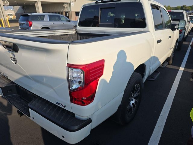 2024 Nissan Titan SV photo 4