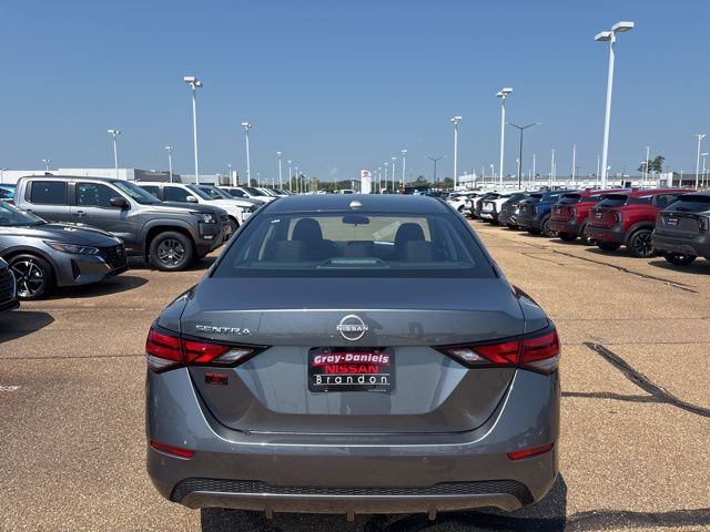 2025 Nissan Sentra SV photo 3