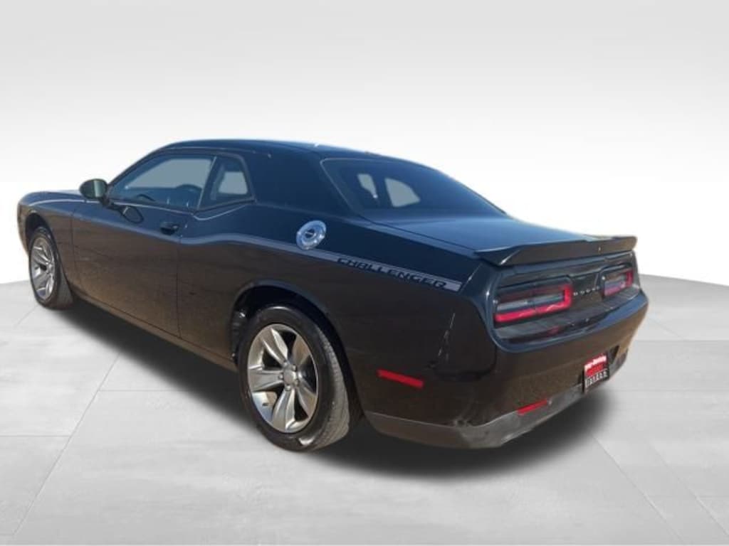 Used 2021 Dodge Challenger SXT Coupe