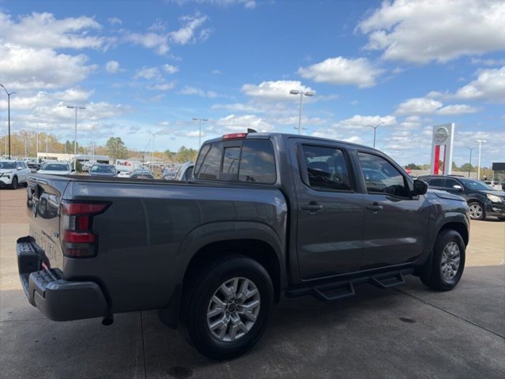 Used 2022 Nissan Frontier SV Truck Crew Cab