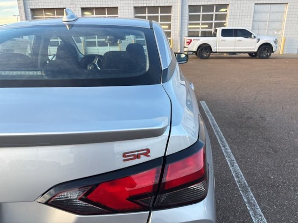 New 2025 Nissan Versa SR Car