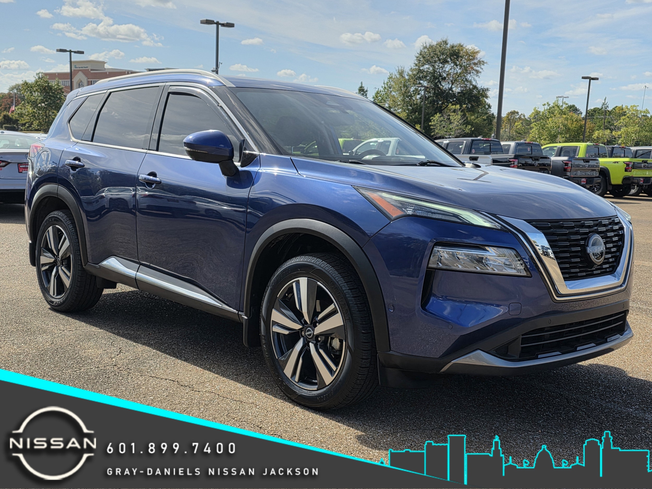 2023 Nissan Rogue SL's photo