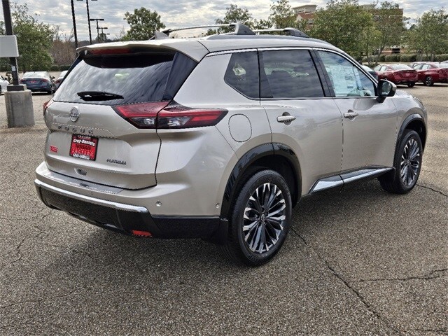 2025 Nissan Rogue Platinum photo 2