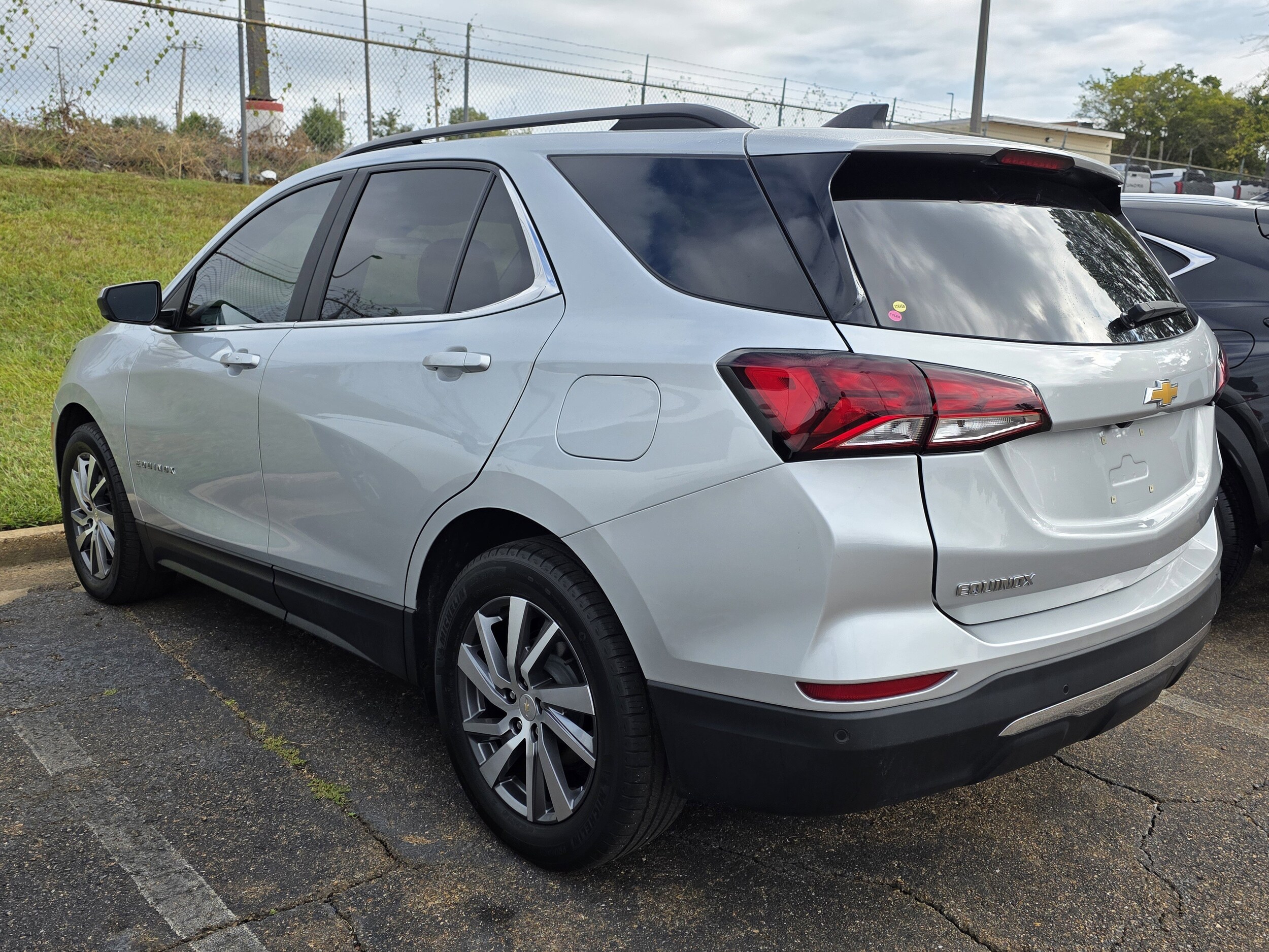 2022 Chevrolet Equinox LT photo 4