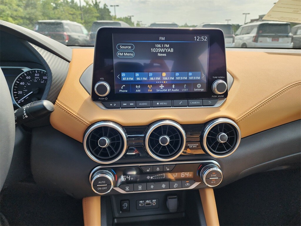 2025 Nissan Sentra SV photo 2