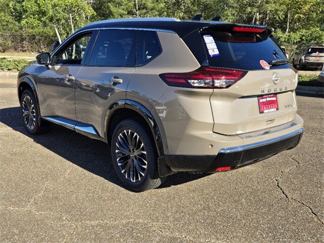 2025 Nissan Rogue Platinum photo 4