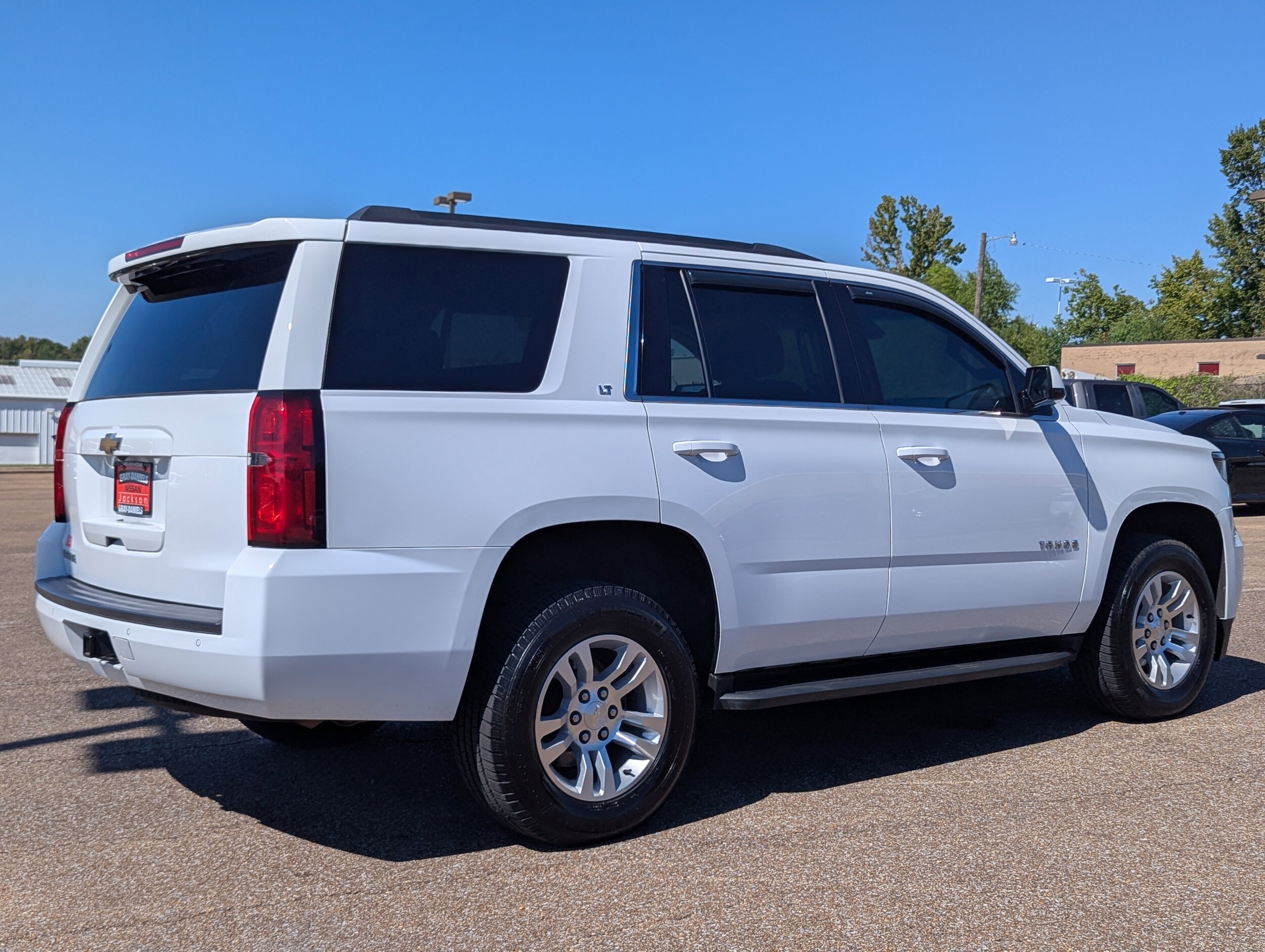 2019 Chevrolet Tahoe LT photo 3
