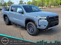 2025 Nissan Frontier PRO-4X Truck