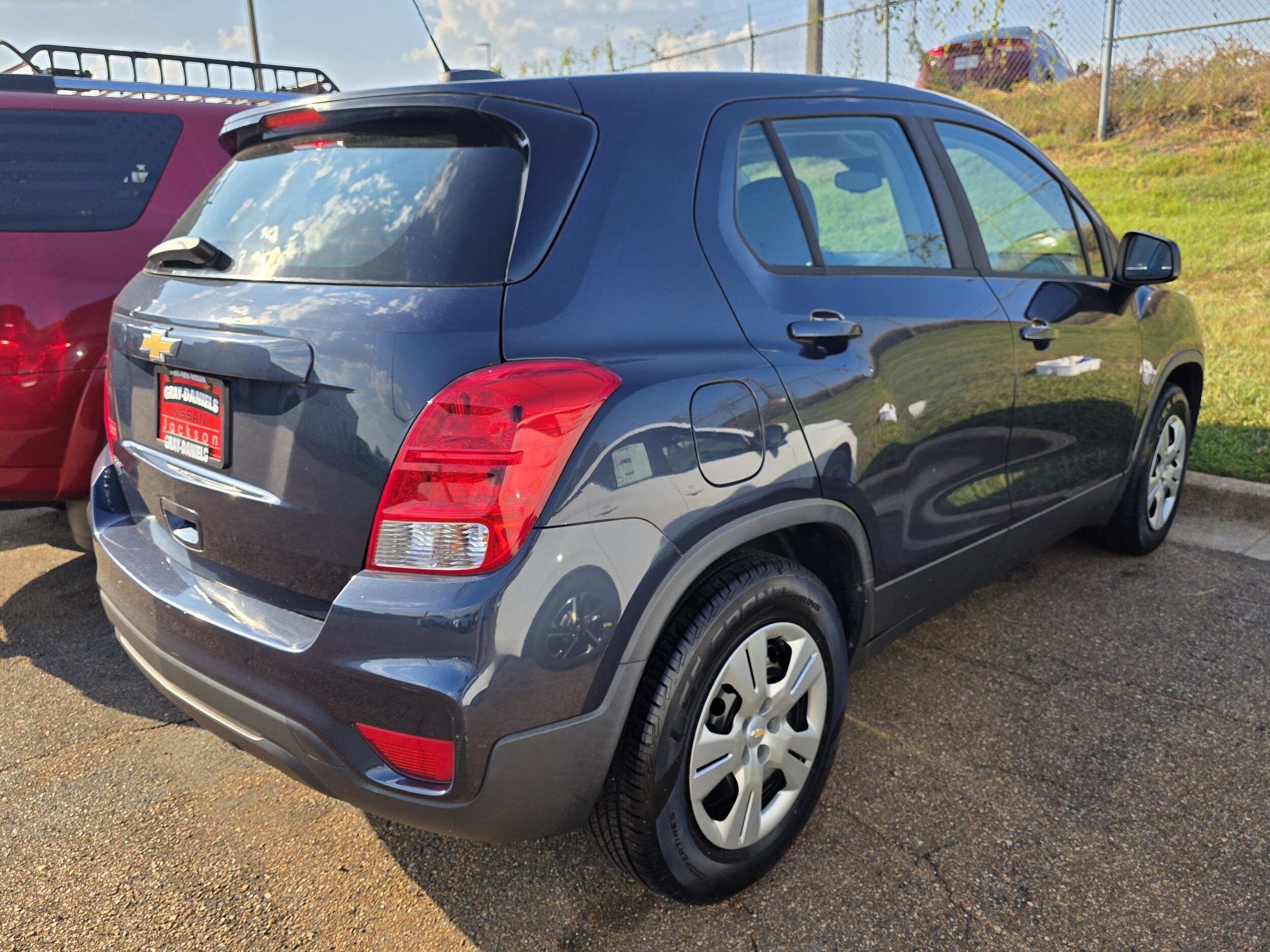 2018 Chevrolet Trax LS photo 2