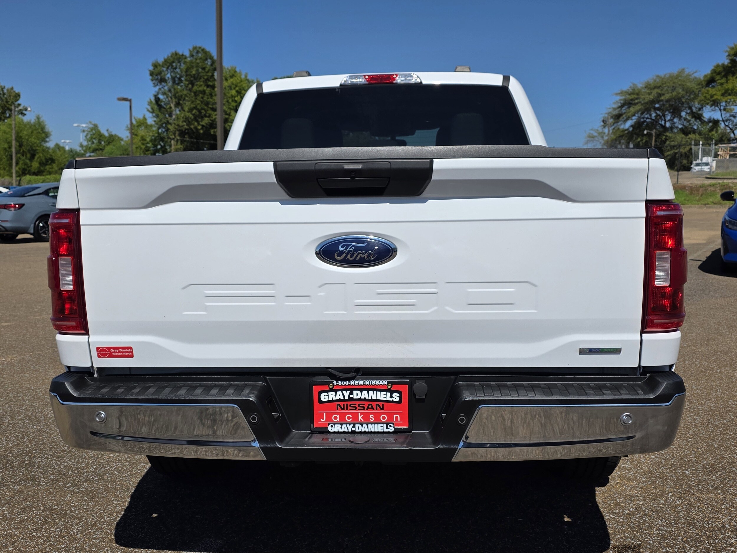 2023 Ford F-150 XLT photo 3