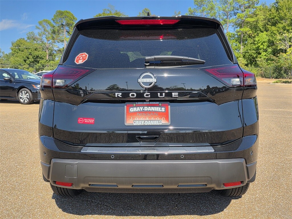 2026 Nissan Rogue SV photo 4