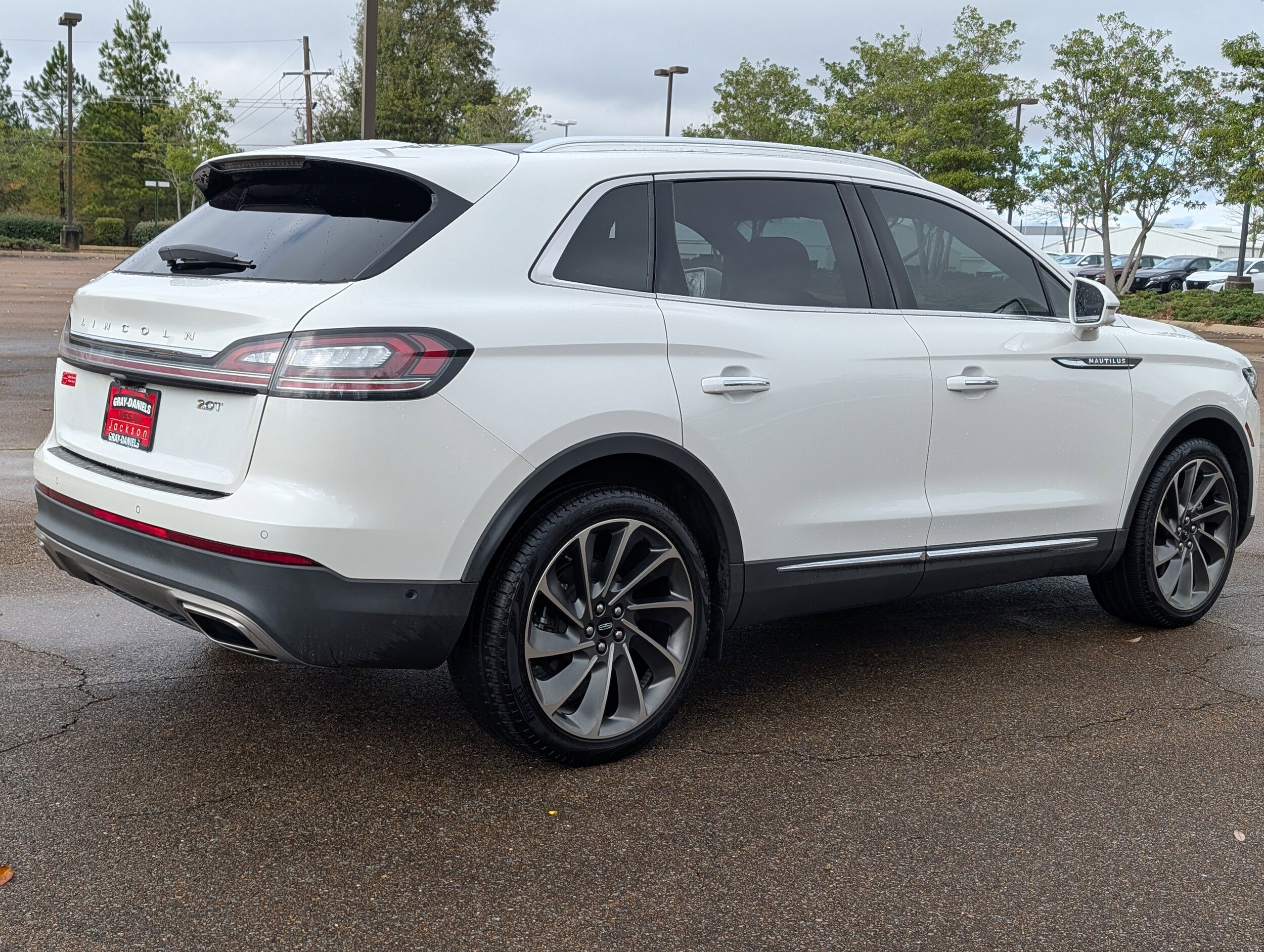 2020 Lincoln Nautilus Reserve photo 4