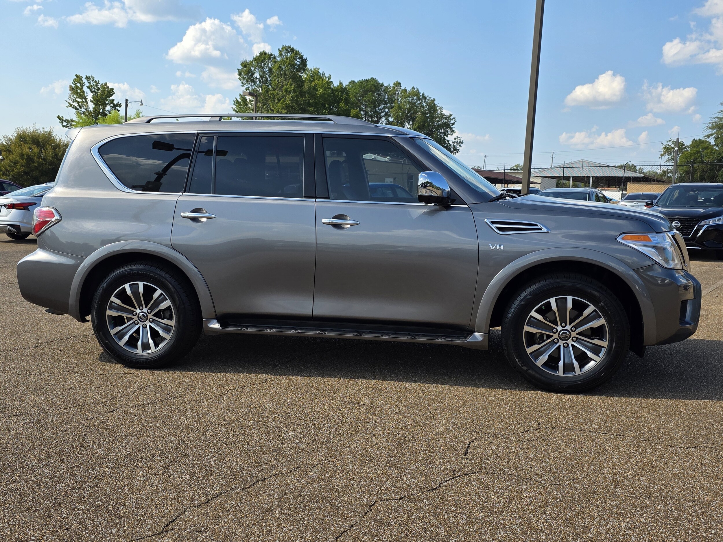 2019 Nissan Armada SL photo 2