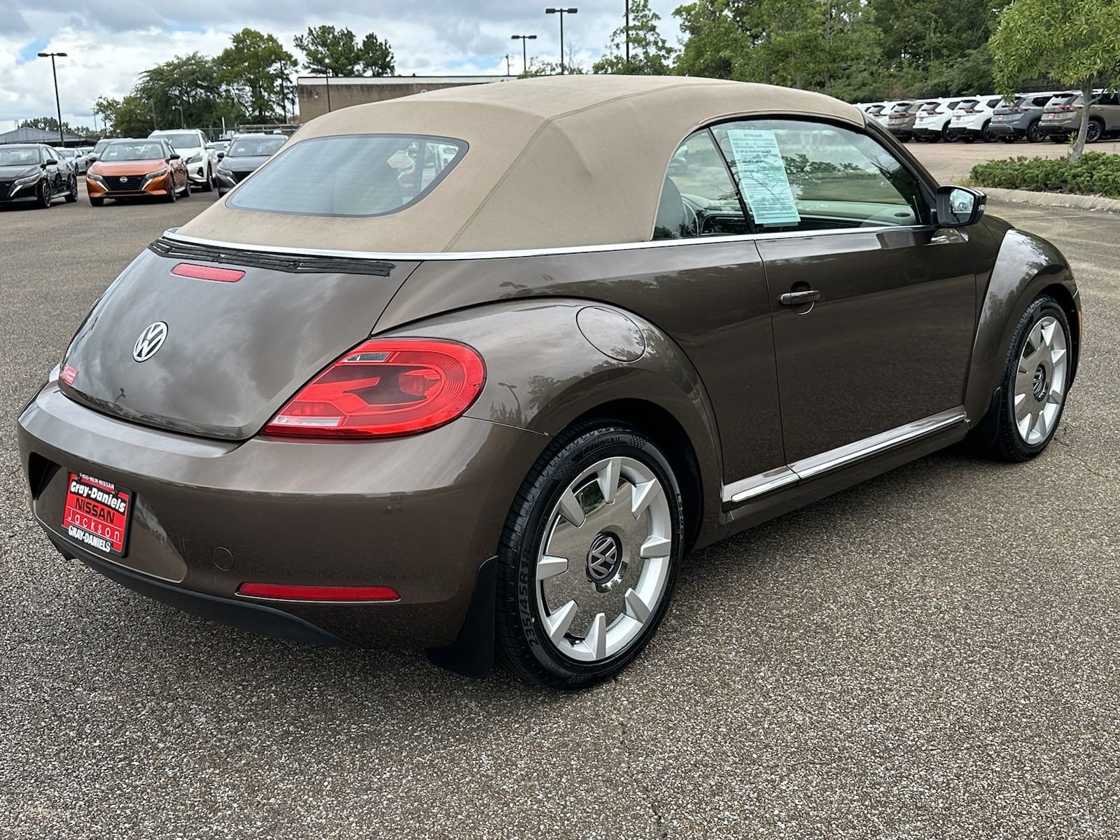 Used 2014 Volkswagen Beetle 1.8 with VIN 3VW5X7AT4EM805908 for sale in Jackson, MS